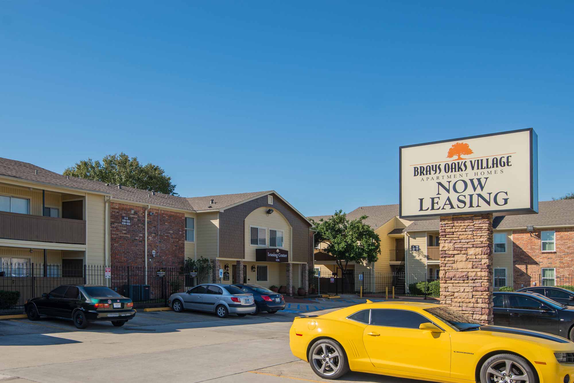 Brays Oaks Village Apartments Rockwell Management Corporation