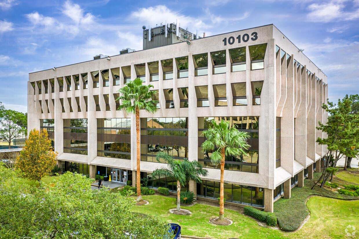 Brays Oaks Tower II Rockwell Management Corporation